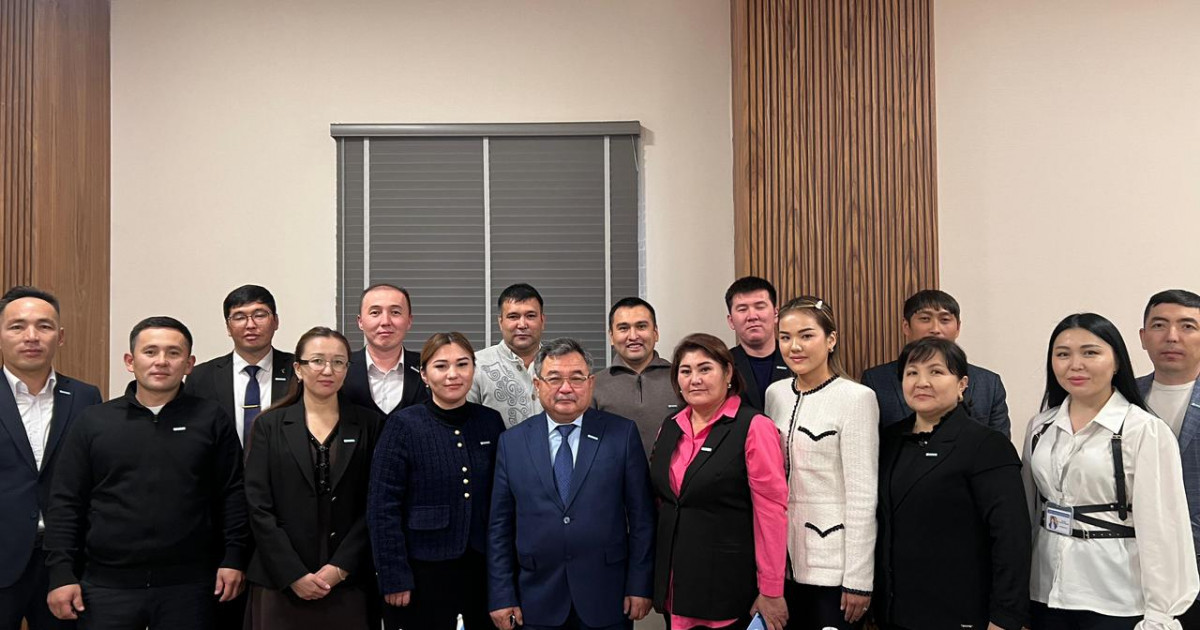 Түркістан облысындағы «AMANAT» партиясының қоғамдық қабылдауында тұрғындарды толғандырған мәселелер қаралды