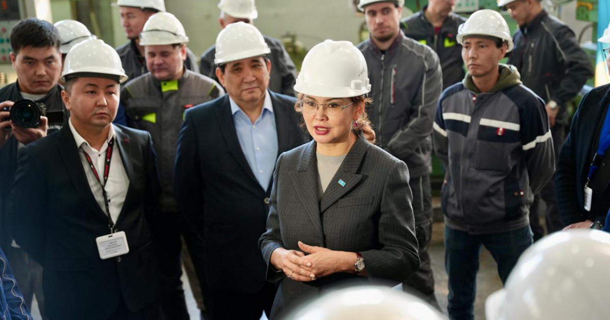 Жалпыұлттық коалиция мүшелері Батыс Қазақстан машина жасау зауытының еңбек ұжымымен Жаңа Конституция жобасын талқылады