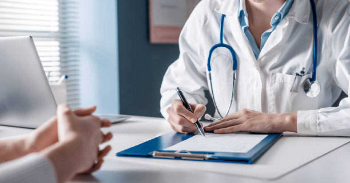 Ақтөбеде жалған анықтама жасаған медбике ұсталды