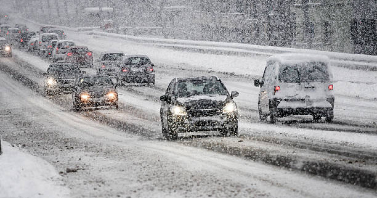 Қолайсыз ауа райына байланысты бірнеше облыста жол жабылды