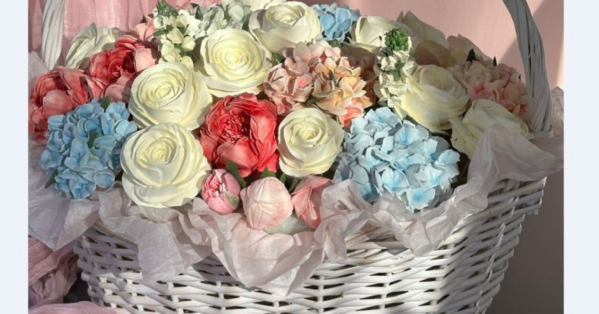 Қызғалдақ гүл, қызғалдақ қыз құлпырған...