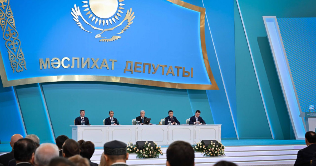 Мәслихаттар толық цифрлық мемлекет құру мәселесіне белсенді атсалысуы қажет – Президент