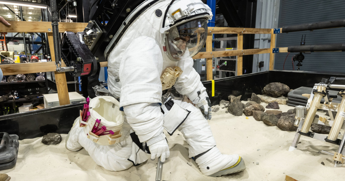 NASA адамды Айға апаратын миссияны кейінге шегерді