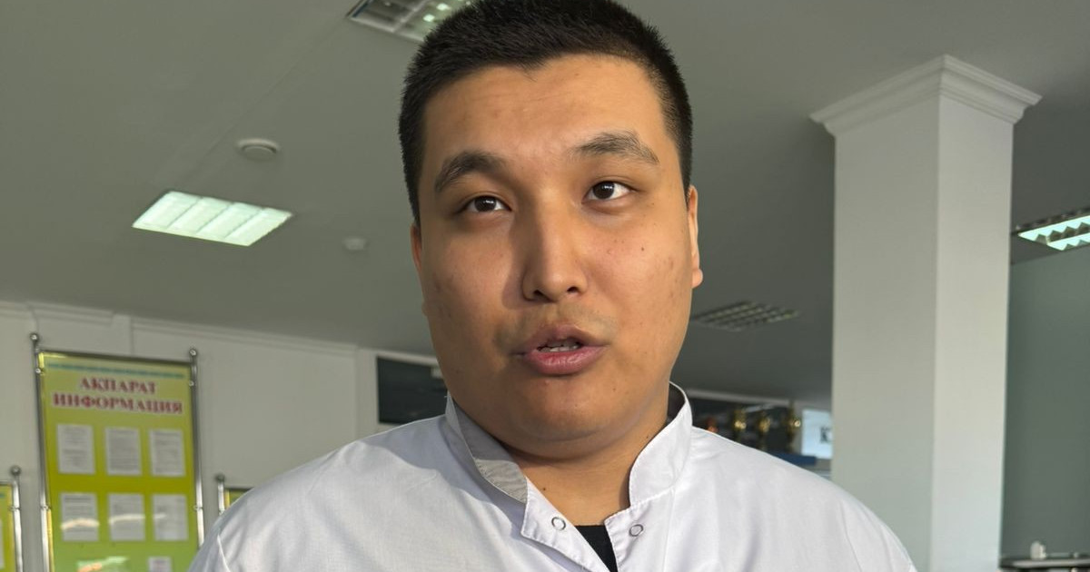 Оралдық хирург ұшақта жүкті әйелге көмек көрсетті