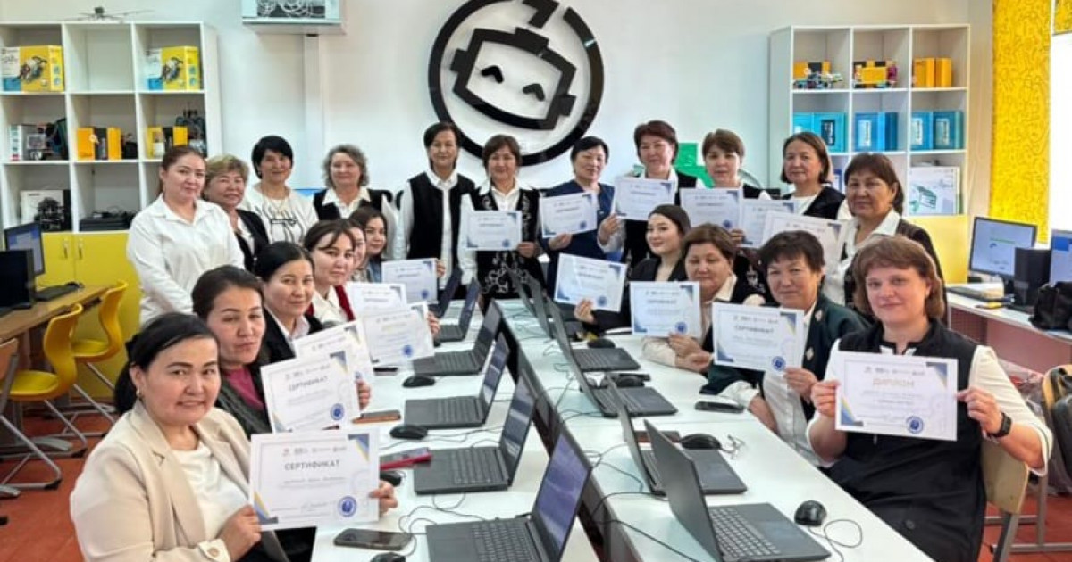 Шымкенттегі кітап оқу марафоны: ұстаздары ең көп кітап оқитын мектептер анықталды