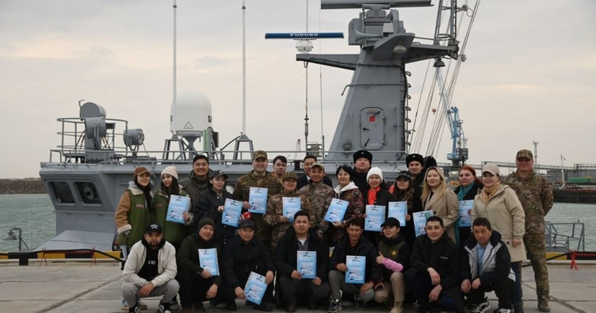 Журналистер әскер өмірімен танысты