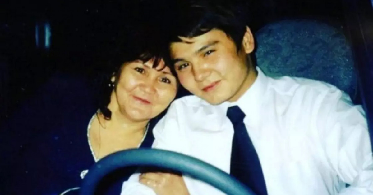 «18 жыл өтіпті...»: Бейбіт Қорған анасына деген сағынышын жеткізді (видео)