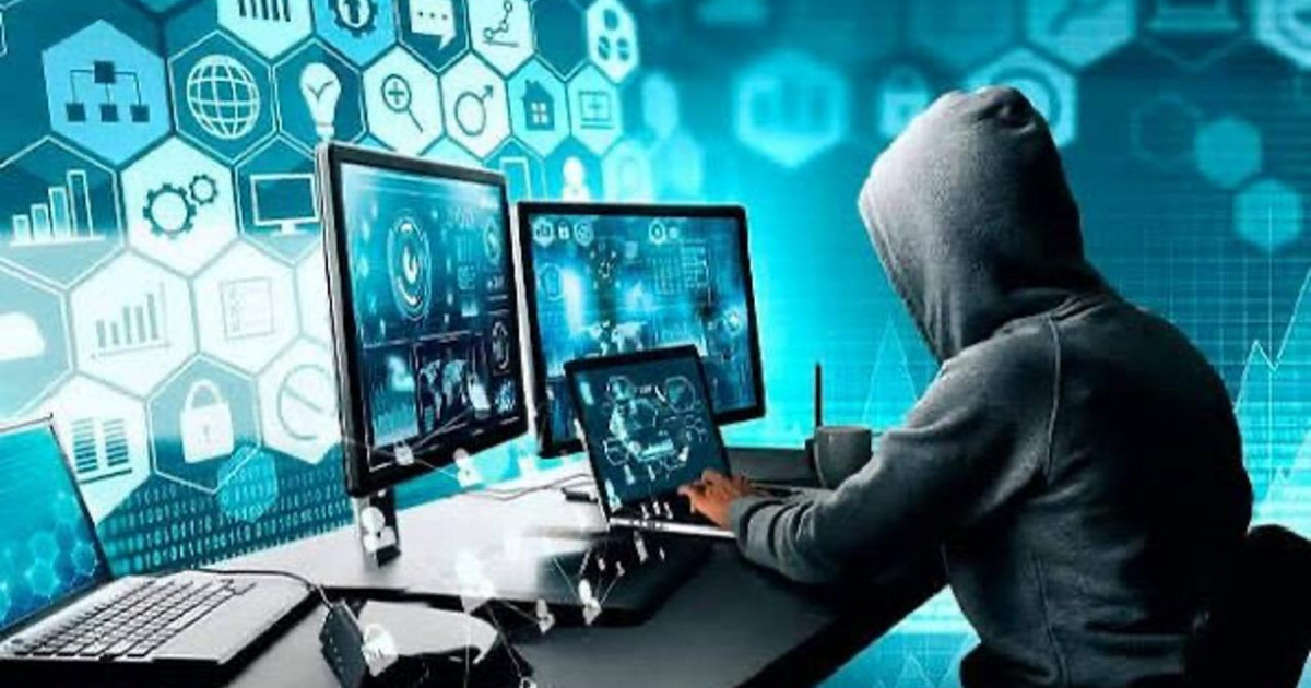 Алаяқтардан жаңа айла: қаскөйлер енді телефон жады толып кеткенін айтып, жалған хабарлама таратады