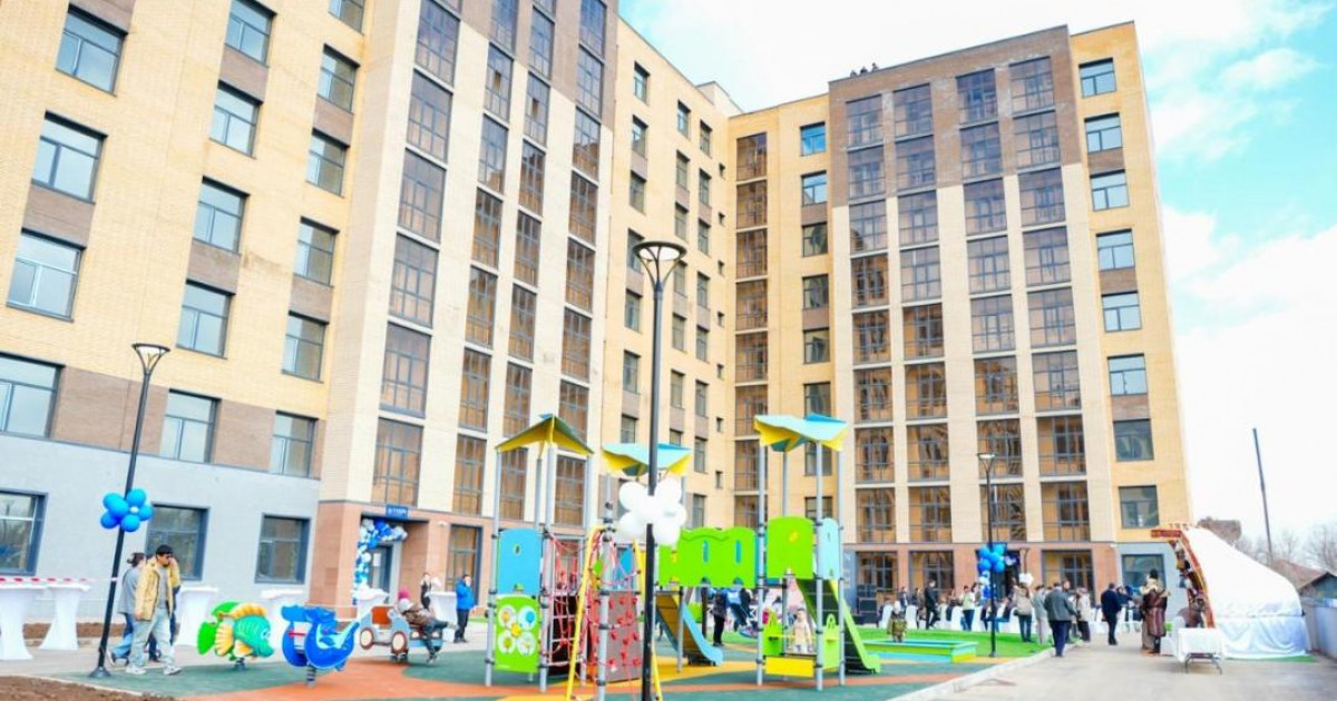 Астанада үш жылдан бері құрылысы тоқтап қалған тұрғын үй аяқталып, үлескерлер баспаналы болды