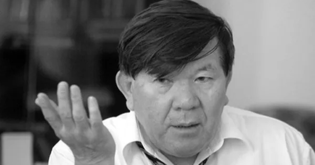 Қасым-Жомарт Тоқаев Мұхтар Шахановтың қайтыс болуына байланысты көңіл айтты