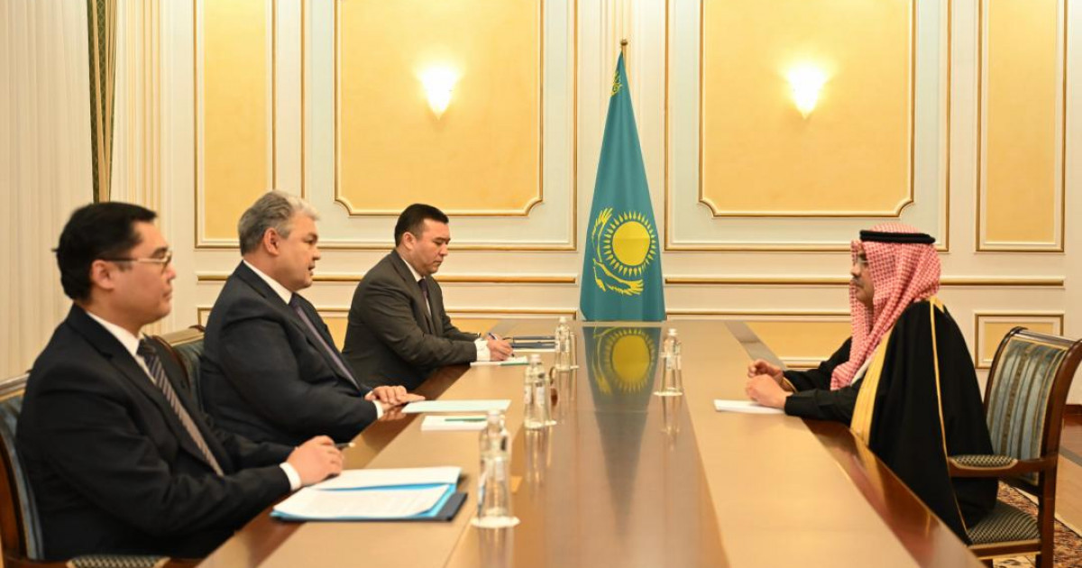 Қазақстан Республикасының Сыртқы істер министрі Сауд Арабиясы Корольдігінің елшісін қабылдады