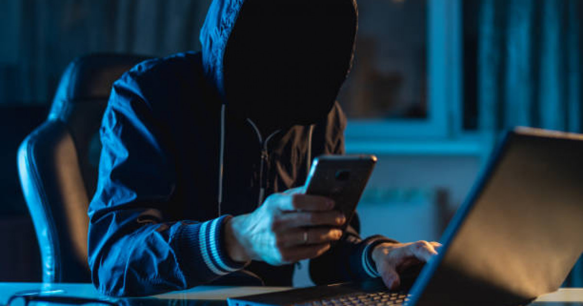 Қазақстанда банктің атынан жалған SMS таратқан кибералаяқтар ұсталды