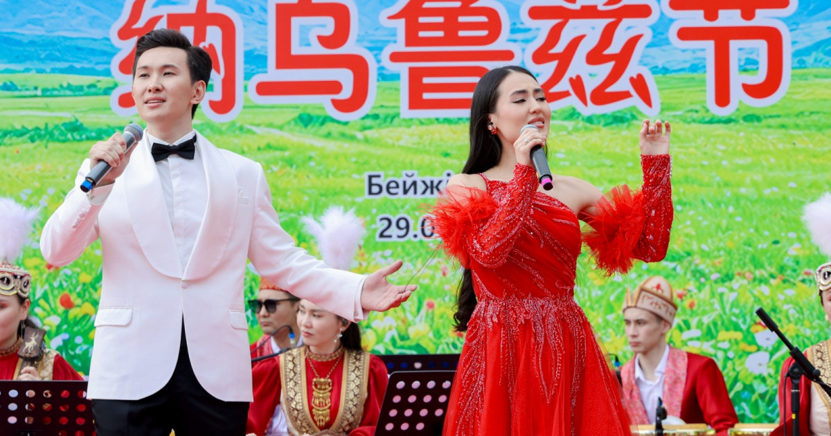 Қытайда «Қазақконцерт» әртістерінің өнерін 5000-нан астам көрермен тамашалады