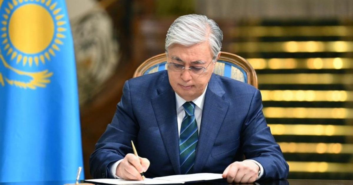 Мемлекет басшысы белгілі ғалымдарды марапаттады