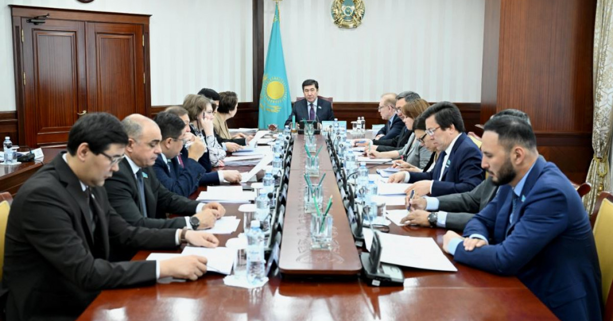 Өзін-өзі басқару жөніндегі заң жобасы қаралады