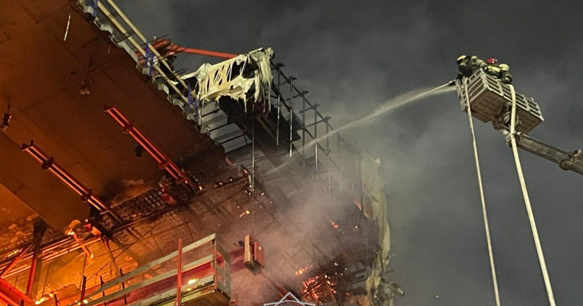 Павлодарда салынып жатқан көпір өртенді