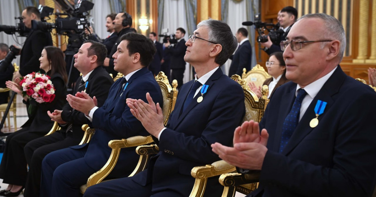 Президент ғалымдарды мемлекеттік наградамен марапаттады