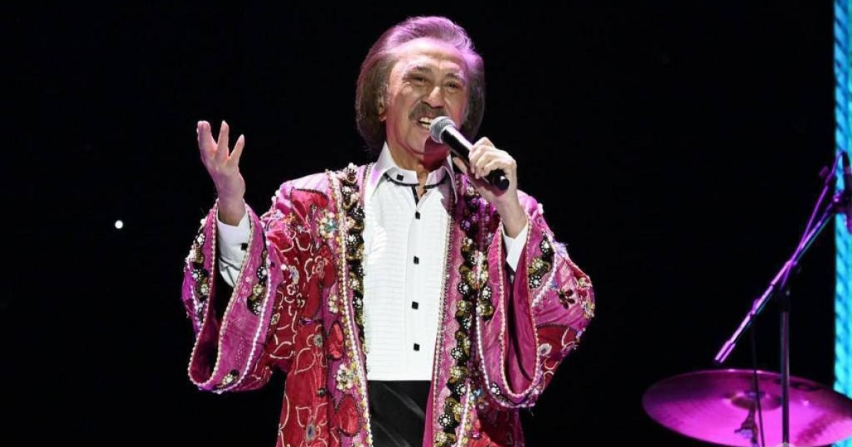 Президент «Ялла» ансамблінің көркемдік жетекшісі Фаррух Закировті құттықтады