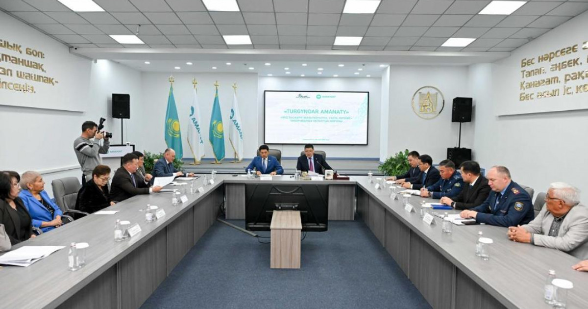 TURGYNDAR AMANATY: Семейде тұрғын үй инфрақұрылымын жақсарту мәселесі талқыланды
