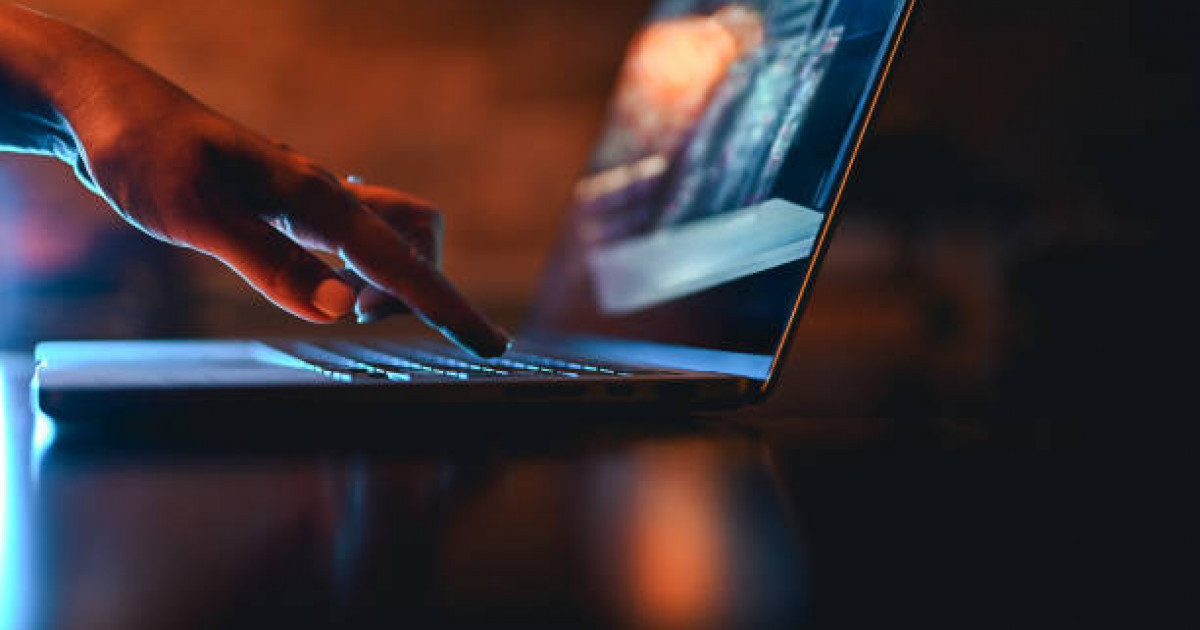 "Жеке деректеріңді жариялаймын": Жетісуда бойжеткен бұрынғы жігітін 25 миллион теңгеге бопсалаған