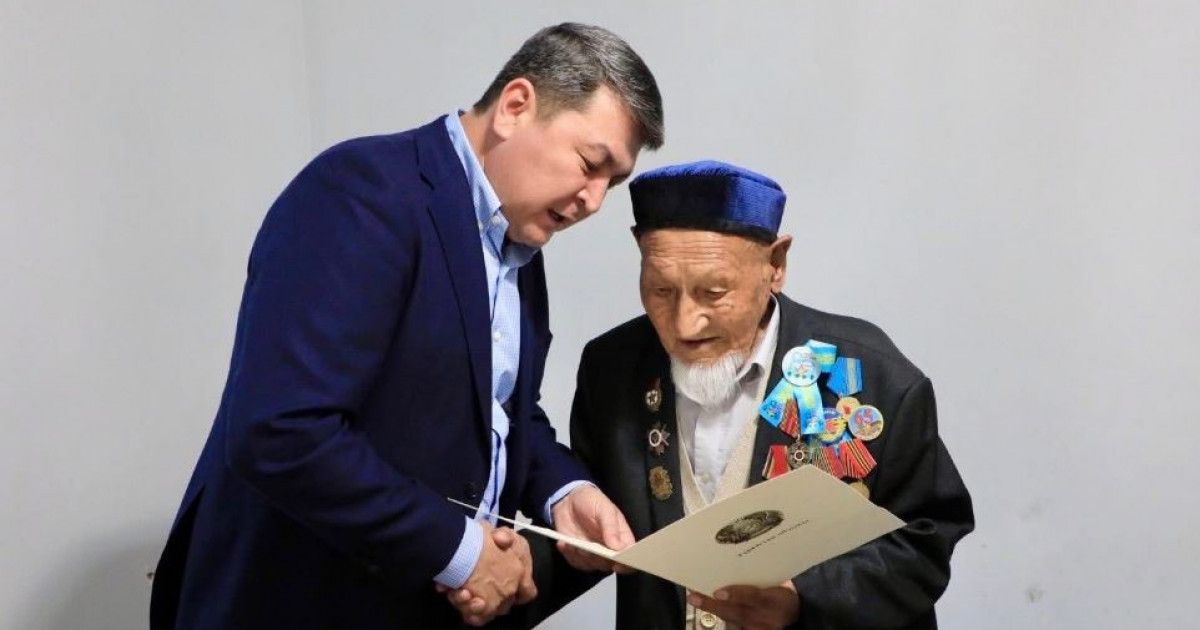 Ерлігі өлшеусіз тұлғаларға тағзым
