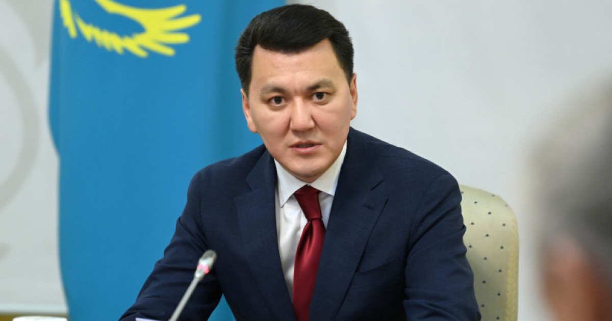 Конституциялық заңдар пакетінің қабылдануы мемлекеттік саясаттың жүйелі әрі дәйекті сипатын бекітеді – Ерлан Қарин