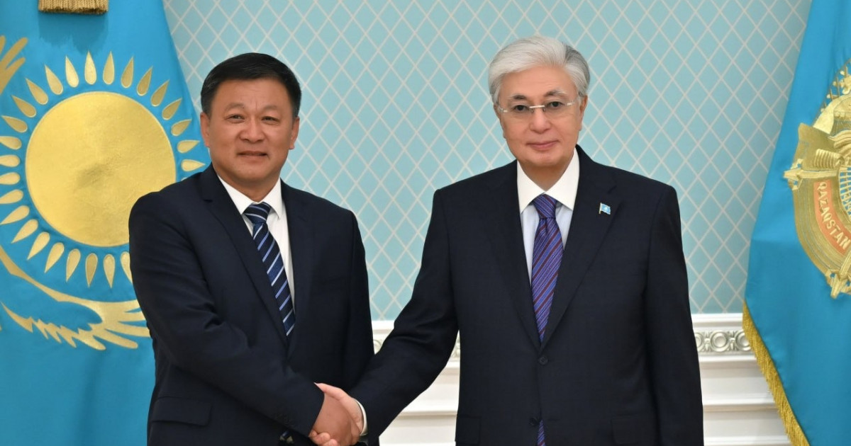 Президент Xinjiang Lihua компаниясы директорлар кеңесінің төрағасы Чжан Цихайды қабылдады