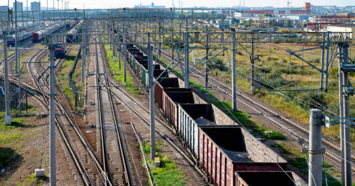 Астанада ескі вокзалдағы асхананың төбесі опырылып түсті