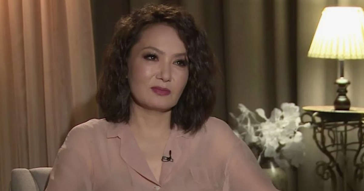 «Күнә деп есептеймін...»: Назгүл Қарабалина орынсыз сұрақ қоятындарға ренішін білдірді