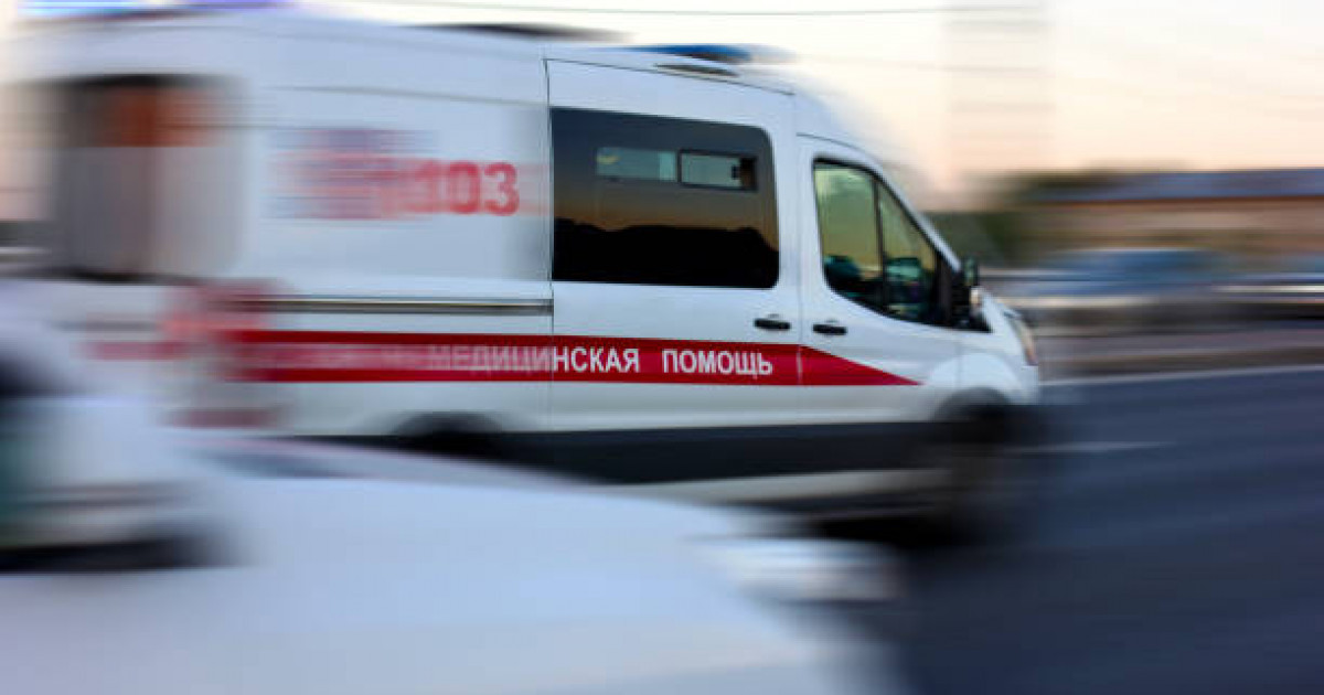 "Шұғыл шақыртуға бара жатқан": Павлодарда жедел жәрдем көлігі жаяу жүргіншіні қағып кетті